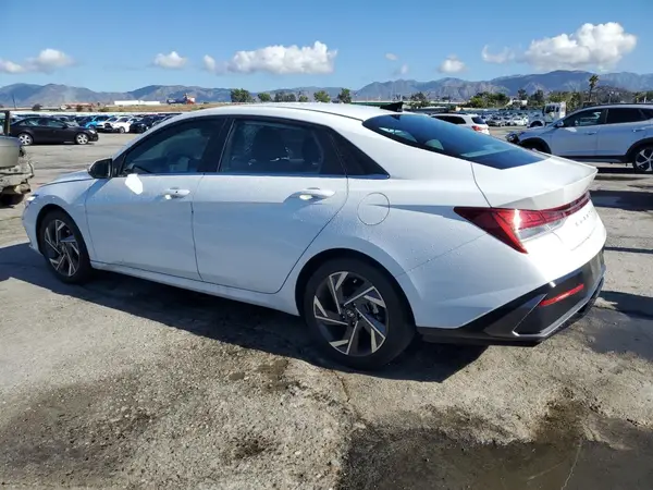 KMHLS4DG4RU692559 2024 HYUNDAI ELANTRA - Image 2
