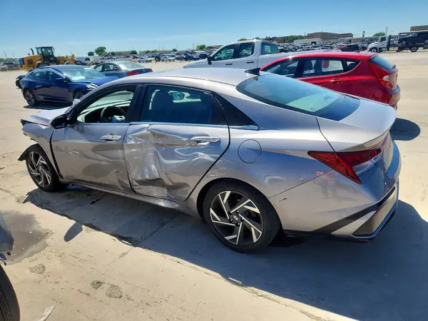 KMHLS4DG4RU698541 2024 HYUNDAI ELANTRA - Image 2