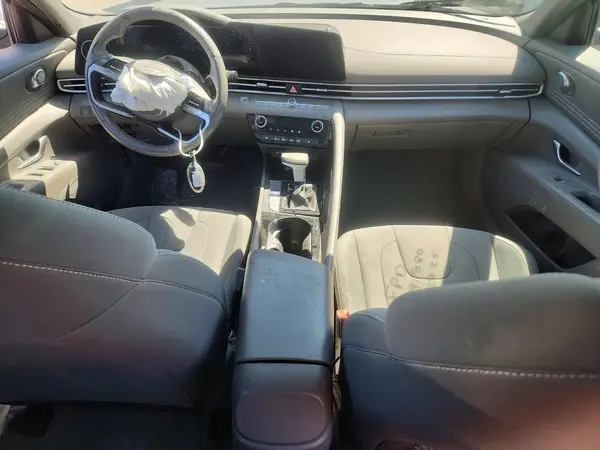 KMHLS4DG4RU698541 2024 HYUNDAI ELANTRA - Image 8