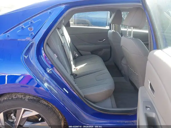 KMHLS4DG4RU704323 2024 HYUNDAI ELANTRA - Image 8