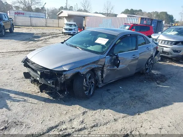 KMHLS4DG4RU709697 2024 HYUNDAI ELANTRA - Image 2