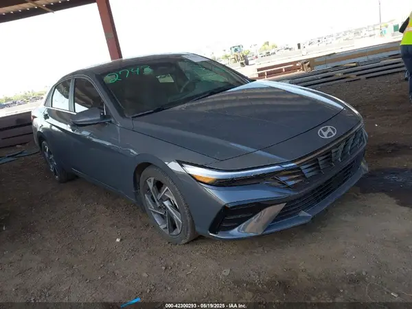 KMHLS4DG4RU717363 2024 HYUNDAI ELANTRA - Image 1