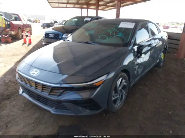 KMHLS4DG4RU717363 2024 HYUNDAI ELANTRA - Image 2
