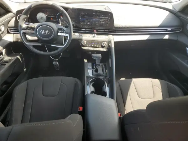 KMHLS4DG4RU717430 2024 HYUNDAI ELANTRA - Image 8