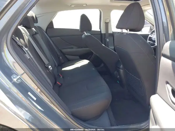 KMHLS4DG4RU749617 2024 HYUNDAI ELANTRA - Image 8