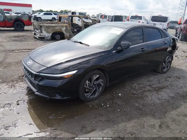 KMHLS4DG4RU758043 2024 HYUNDAI ELANTRA - Image 2