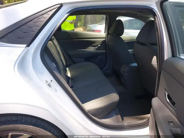 KMHLS4DG4RU762027 2024 HYUNDAI ELANTRA - Image 8