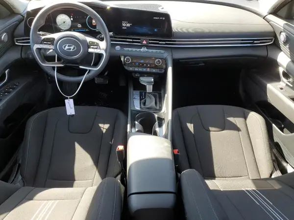 KMHLS4DG4RU763811 2024 HYUNDAI ELANTRA - Image 8