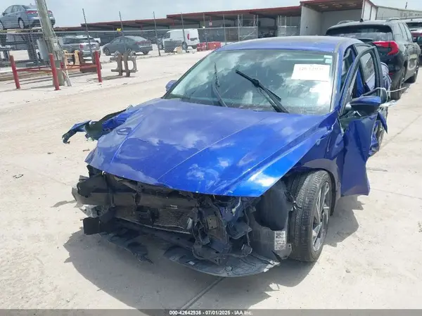 KMHLS4DG4RU771147 2024 HYUNDAI ELANTRA - Image 2