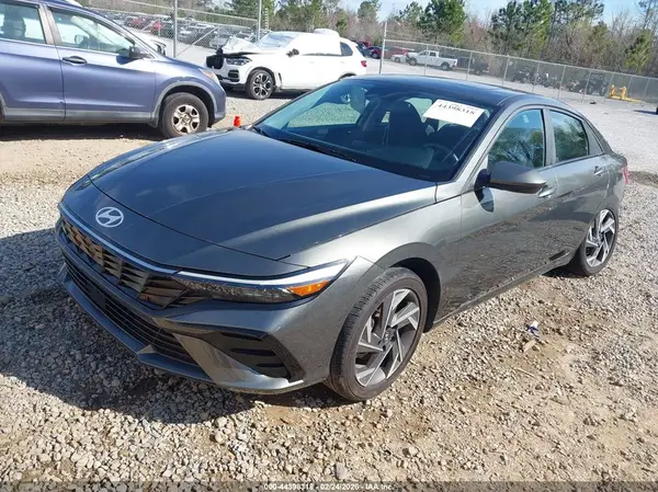 KMHLS4DG4RU828463 2024 HYUNDAI ELANTRA - Image 2