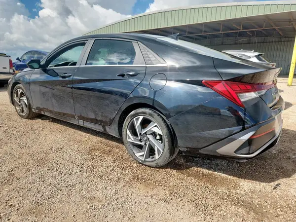 KMHLS4DG4RU837440 2024 HYUNDAI ELANTRA - Image 2