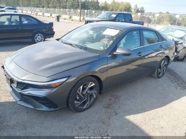 KMHLS4DG4SU024718 2025 HYUNDAI ELANTRA - Image 2