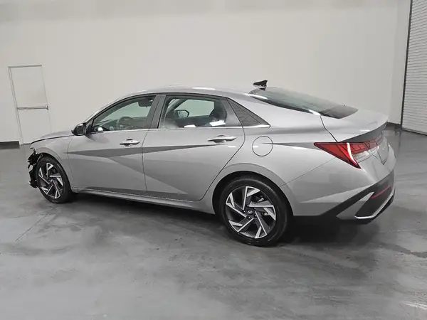 KMHLS4DG4SU044774 2025 HYUNDAI ELANTRA - Image 2