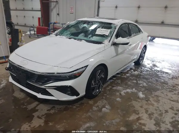 KMHLS4DG4SU046640 2025 HYUNDAI ELANTRA - Image 2