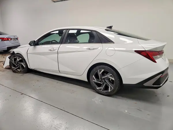 KMHLS4DG4SU878141 2025 HYUNDAI ELANTRA - Image 2