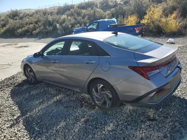 KMHLS4DG4SU879421 2025 HYUNDAI ELANTRA - Image 2