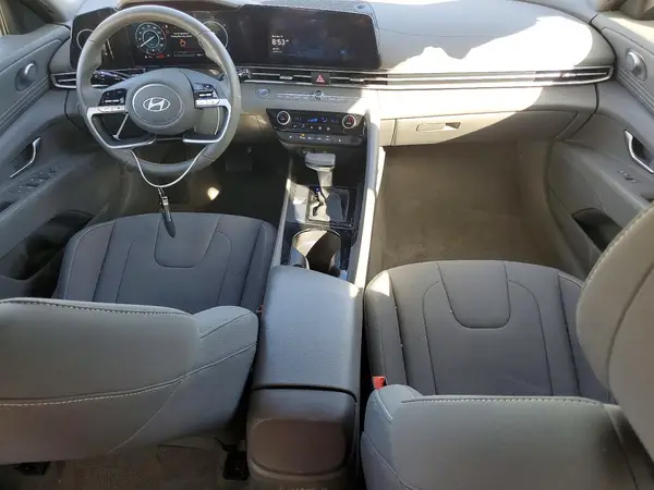 KMHLS4DG4SU906133 2025 HYUNDAI ELANTRA - Image 8