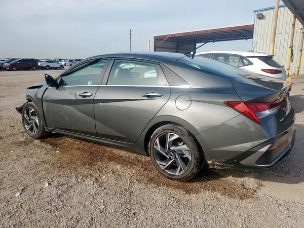 KMHLS4DG4SU913082 2025 HYUNDAI ELANTRA - Image 2
