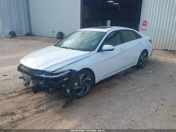 KMHLS4DG4SU913339 2025 HYUNDAI ELANTRA - Image 2
