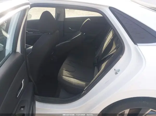 KMHLS4DG4SU913339 2025 HYUNDAI ELANTRA - Image 8