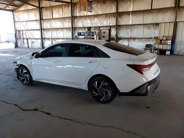KMHLS4DG4SU927161 2025 HYUNDAI ELANTRA - Image 2
