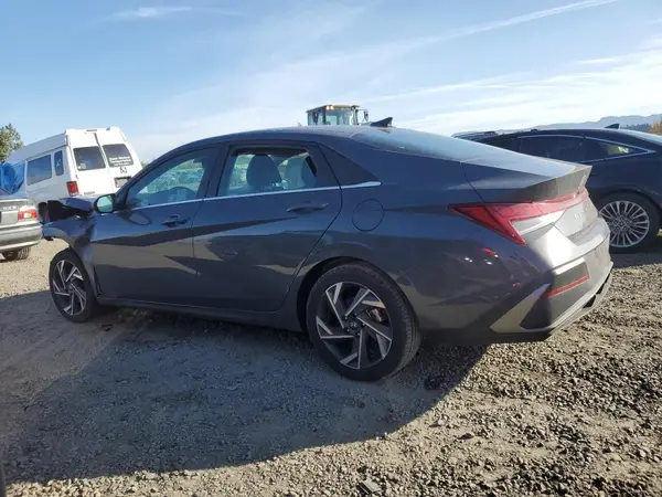 KMHLS4DG4SU927726 2025 HYUNDAI ELANTRA - Image 2