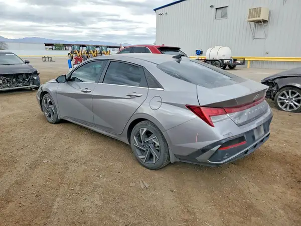 KMHLS4DG4SU938404 2025 HYUNDAI ELANTRA - Image 2