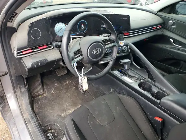 KMHLS4DG4SU938404 2025 HYUNDAI ELANTRA - Image 8