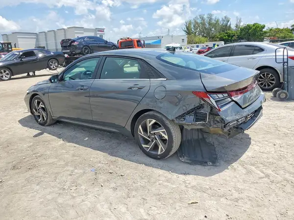 KMHLS4DG4SU945711 2025 HYUNDAI ELANTRA - Image 2