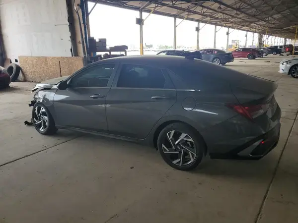 KMHLS4DG5RU642849 2024 HYUNDAI ELANTRA - Image 2