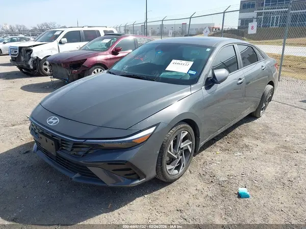 KMHLS4DG5RU650336 2024 HYUNDAI ELANTRA - Image 2