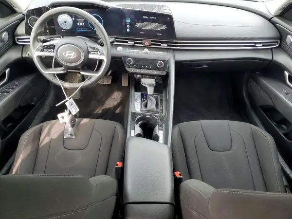 KMHLS4DG5RU664351 2024 HYUNDAI ELANTRA - Image 8