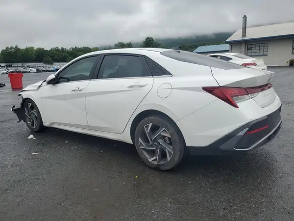 KMHLS4DG5RU676581 2024 HYUNDAI ELANTRA - Image 2