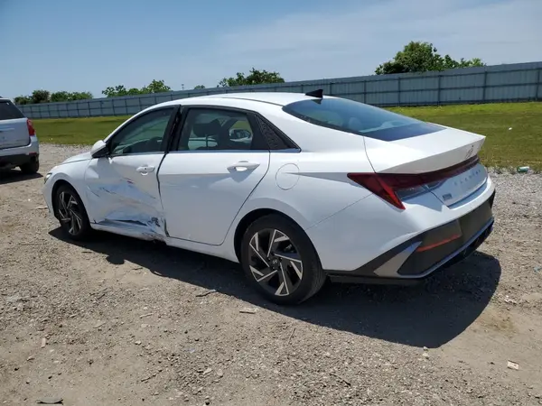 KMHLS4DG5RU680517 2024 HYUNDAI ELANTRA - Image 2