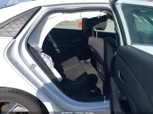 KMHLS4DG5RU690349 2024 HYUNDAI ELANTRA - Image 8