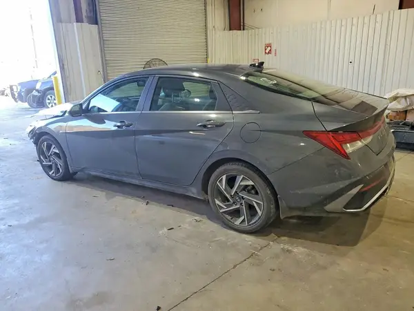 KMHLS4DG5RU691162 2024 HYUNDAI ELANTRA - Image 2