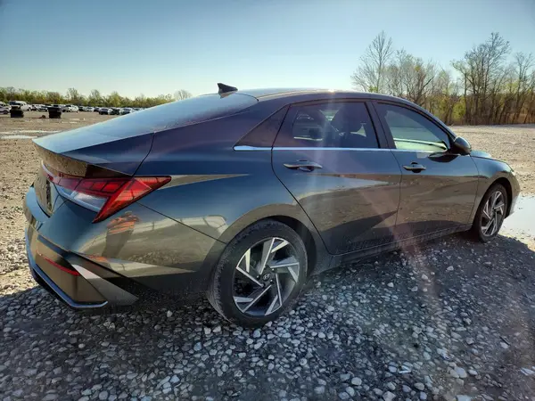 KMHLS4DG5RU698435 2024 HYUNDAI ELANTRA - Image 2