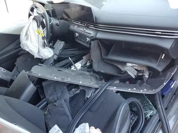 KMHLS4DG5RU711071 2024 HYUNDAI ELANTRA - Image 8