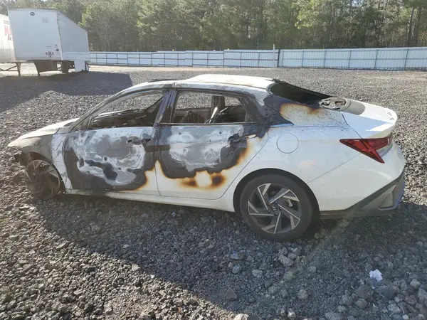 KMHLS4DG5RU727710 2024 HYUNDAI ELANTRA - Image 2