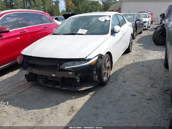 KMHLS4DG5RU759945 2024 HYUNDAI ELANTRA - Image 2