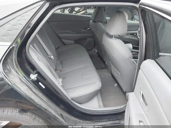 KMHLS4DG5RU785364 2024 HYUNDAI ELANTRA - Image 8