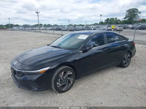 KMHLS4DG5RU789477 2024 HYUNDAI ELANTRA - Image 2