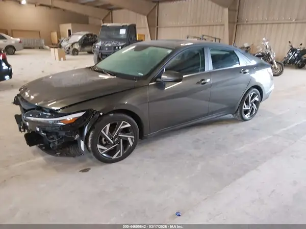 KMHLS4DG5RU806228 2024 HYUNDAI ELANTRA - Image 2