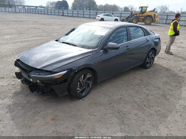 KMHLS4DG5RU824776 2024 HYUNDAI ELANTRA - Image 2