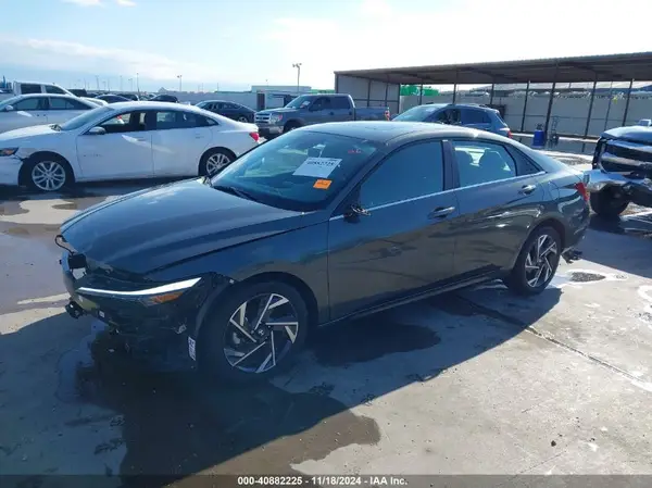 KMHLS4DG5RU829556 2024 HYUNDAI ELANTRA - Image 2