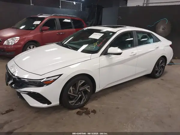 KMHLS4DG5RU842274 2024 HYUNDAI ELANTRA - Image 2