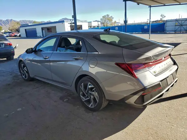 KMHLS4DG5SU002467 2025 HYUNDAI ELANTRA - Image 2