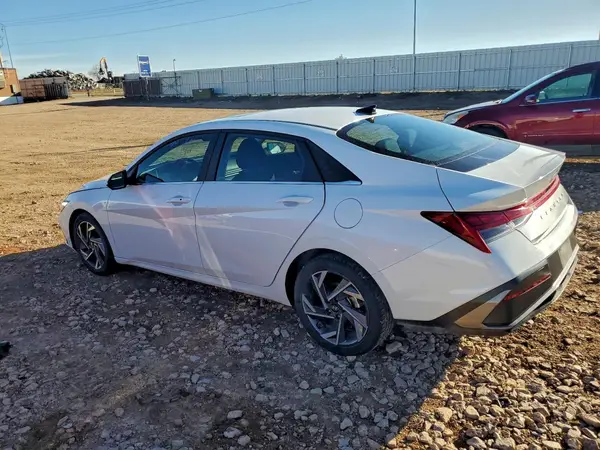 KMHLS4DG5SU860814 2025 HYUNDAI ELANTRA - Image 2