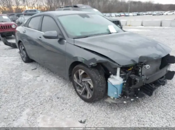 KMHLS4DG5SU885115 2025 HYUNDAI ELANTRA - Image 1