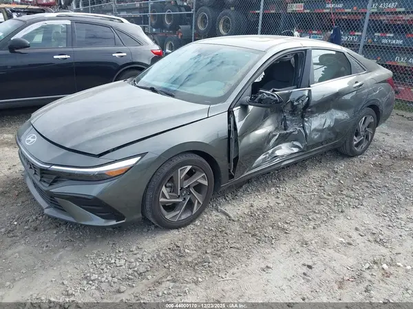 KMHLS4DG5SU885261 2025 HYUNDAI ELANTRA - Image 2